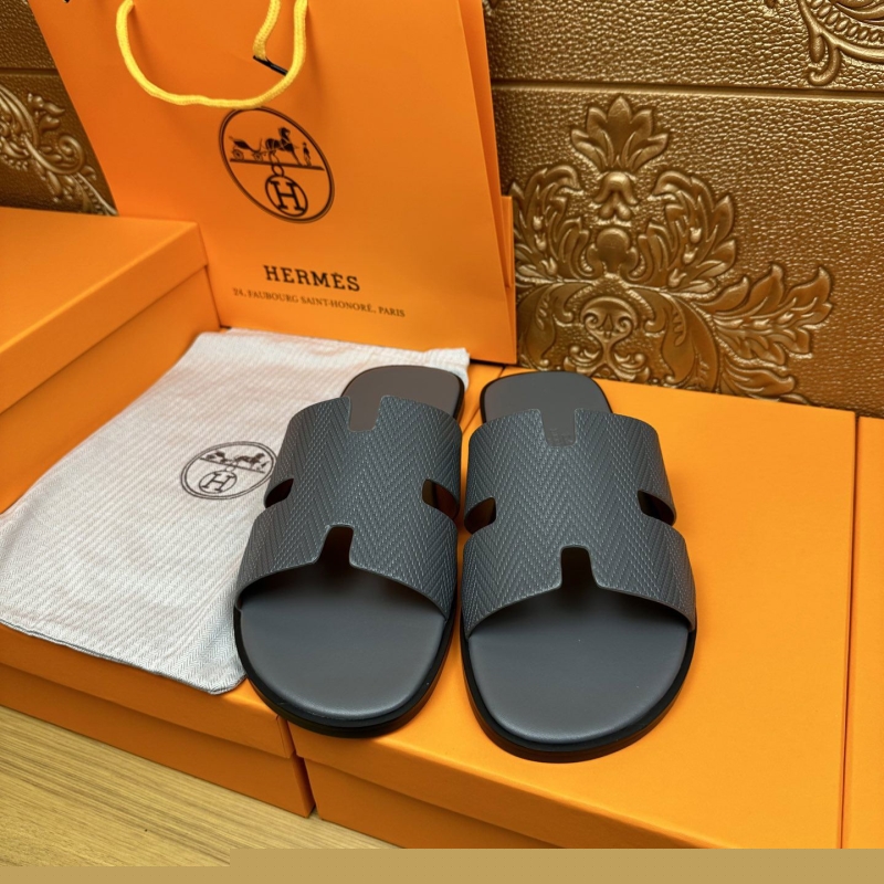 H**mes slippers